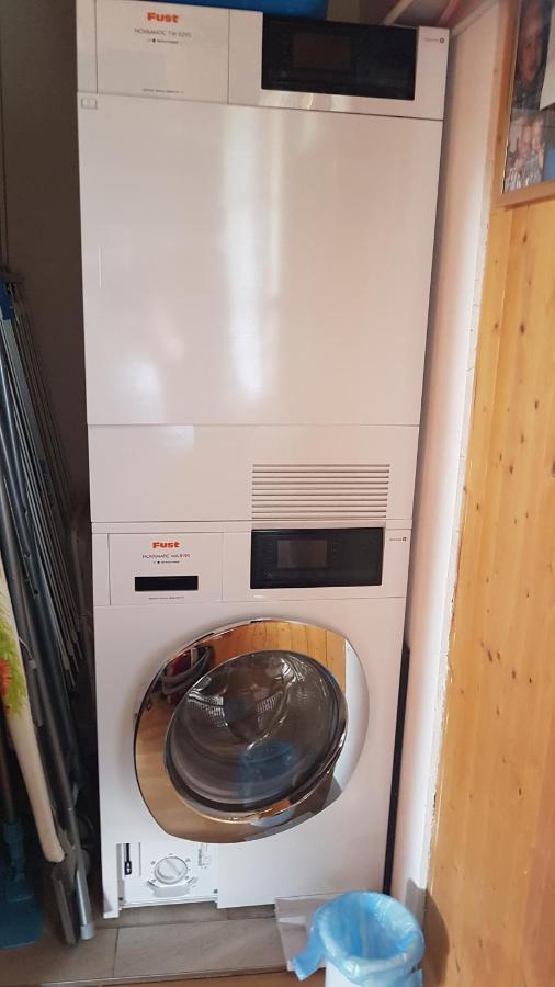 Traumhaftes Chalet Mit Seesicht Krattigen Εξωτερικό φωτογραφία
