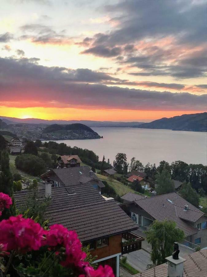 Traumhaftes Chalet Mit Seesicht Krattigen Εξωτερικό φωτογραφία